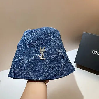hat_106
